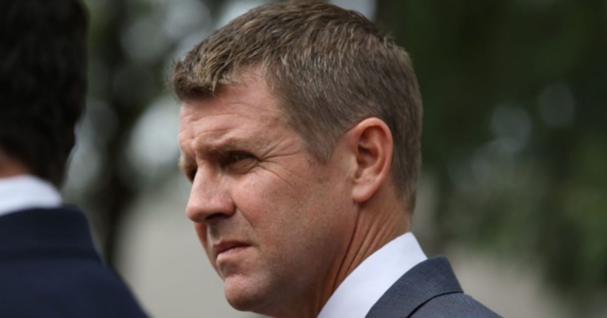 Premier Mike Baird在井下房地产代理商的预先轮询镇压