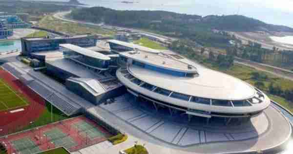 中国科技总部花费了200米的总部，形状像星际的企业一样