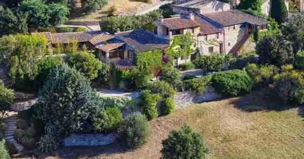 约翰尼德普列出了3300万美元的法国村庄
