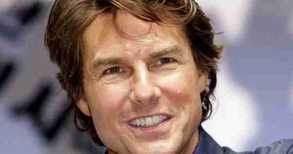 Tom Cruise列出Beverly Hills Mega-Manion