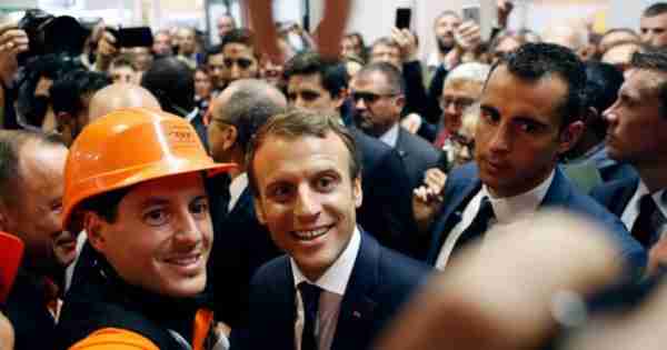 Emmanuel Macron'开明的独裁者'带来了早春到巴黎