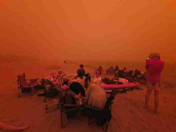 澳大利亚丛林大火：度假屋在数千次撤离后重点融资